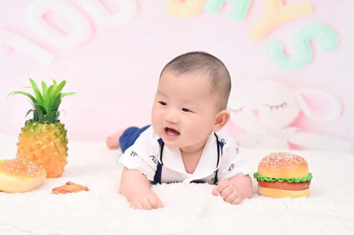 大同宝宝在妈妈肚子里